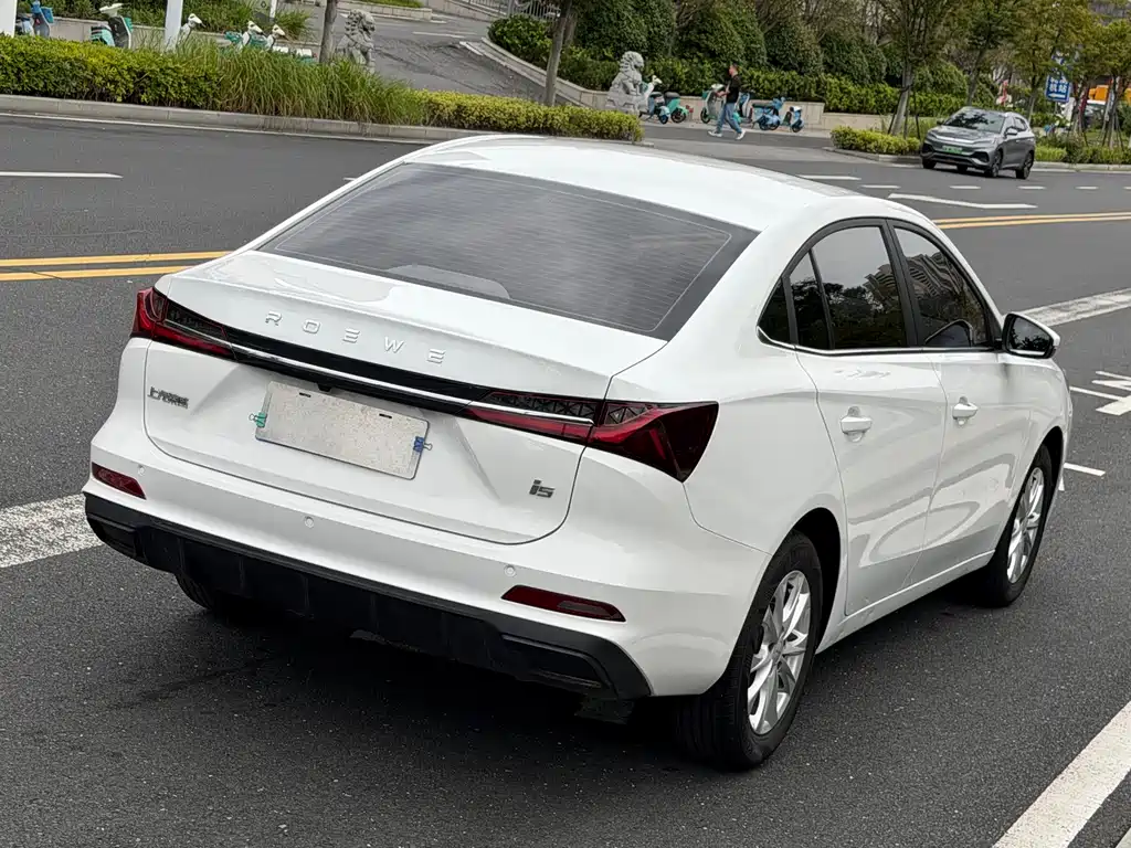 Roewe i5 — миниатюра 6