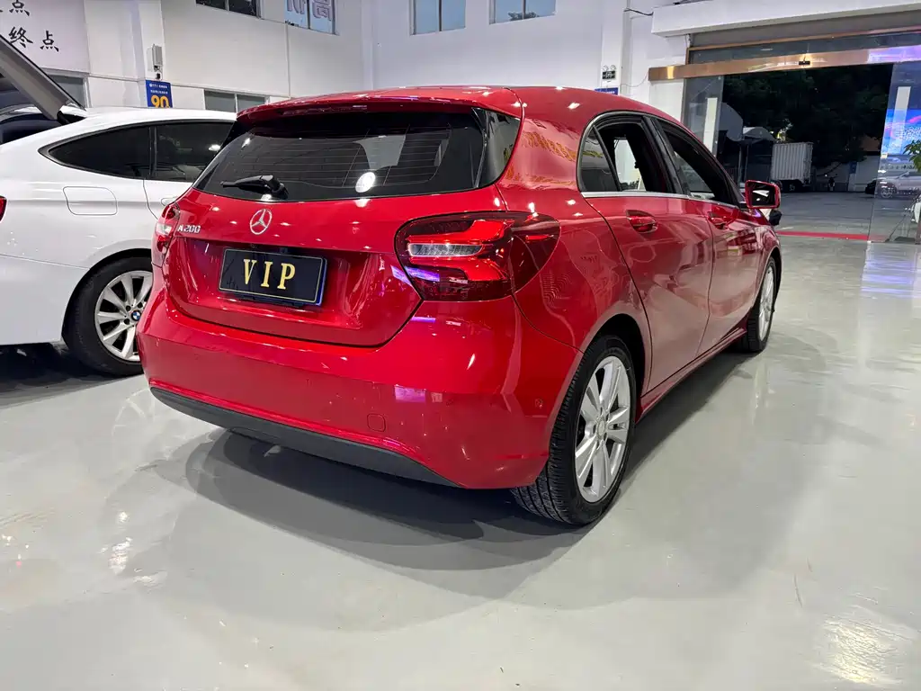 Mercedes-Benz A-Class (Import) — миниатюра 7