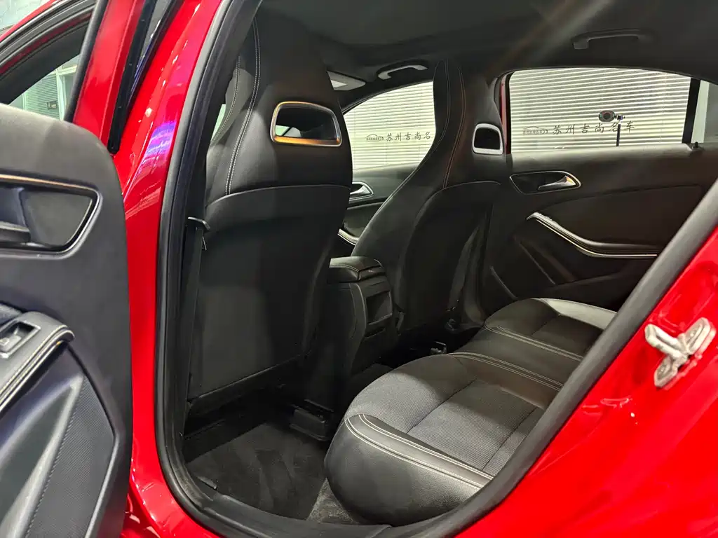 Mercedes-Benz A-Class (Import) — миниатюра 11
