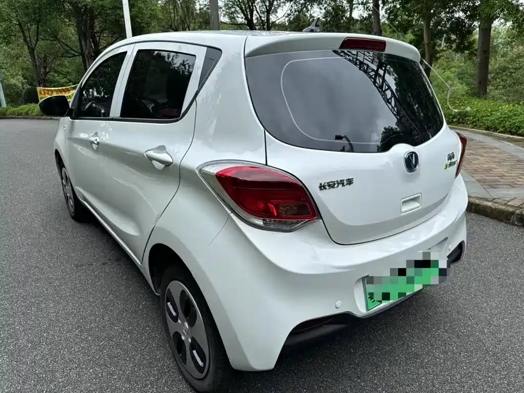 Changan Benben E-Star — миниатюра 6