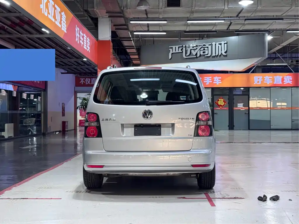 Volkswagen Touran — миниатюра 4