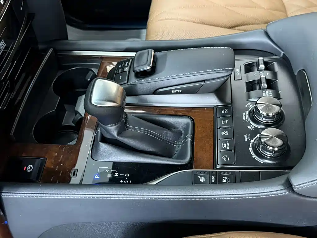 Lexus LX — фотографии объявления, Фото 15