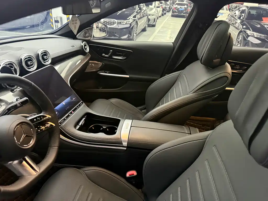 Mercedes-Benz C-Class — миниатюра 7