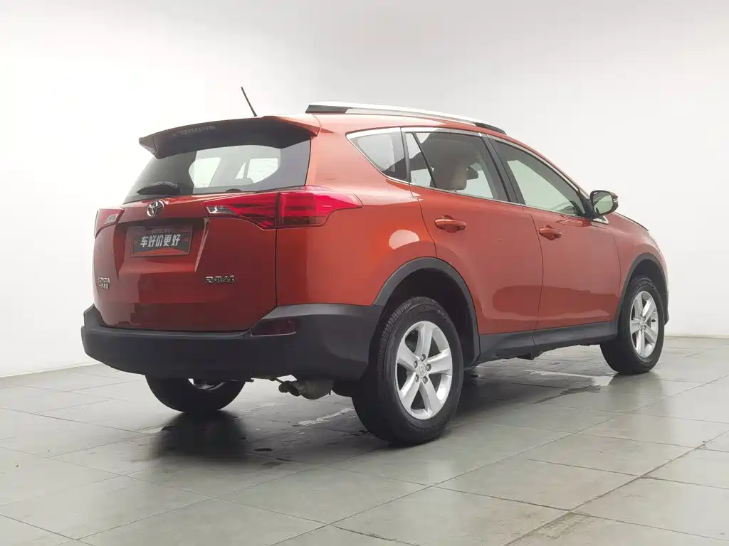 Toyota RAV4 — миниатюра 2