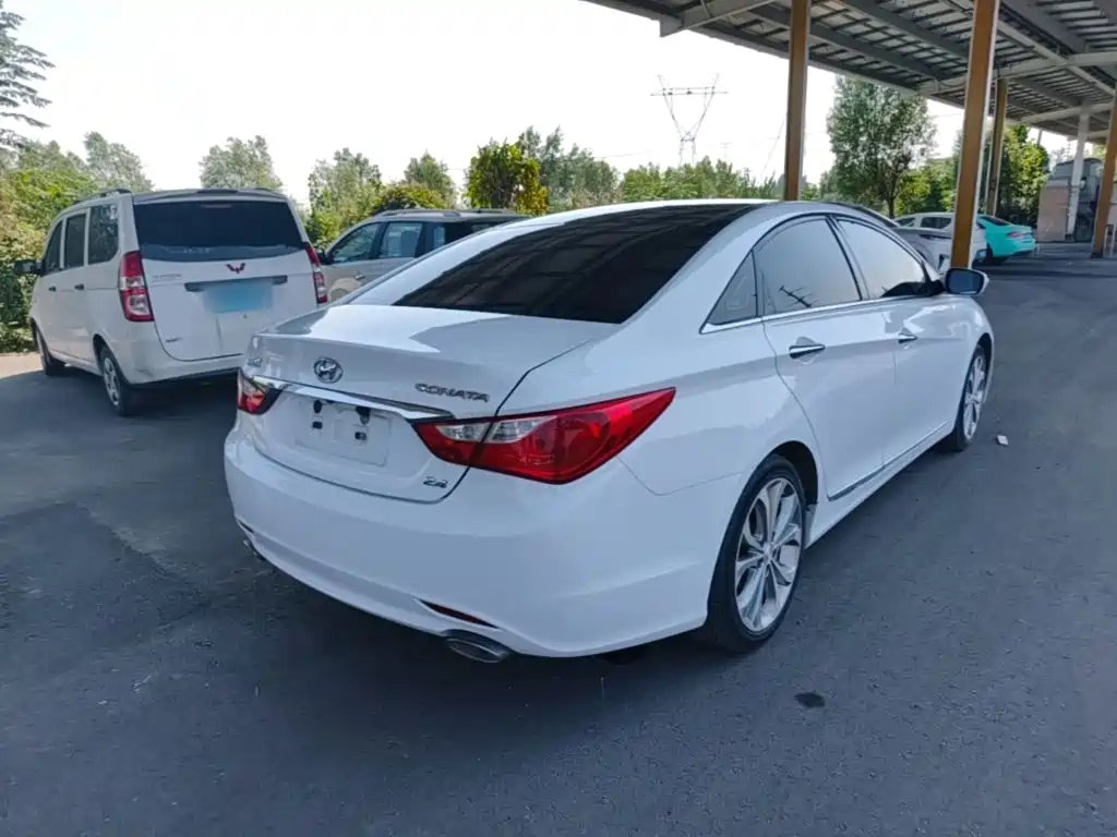 Hyundai Sonata — миниатюра 7