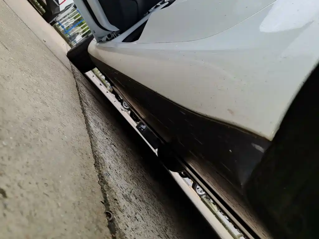 Tesla Model 3 — миниатюра 22