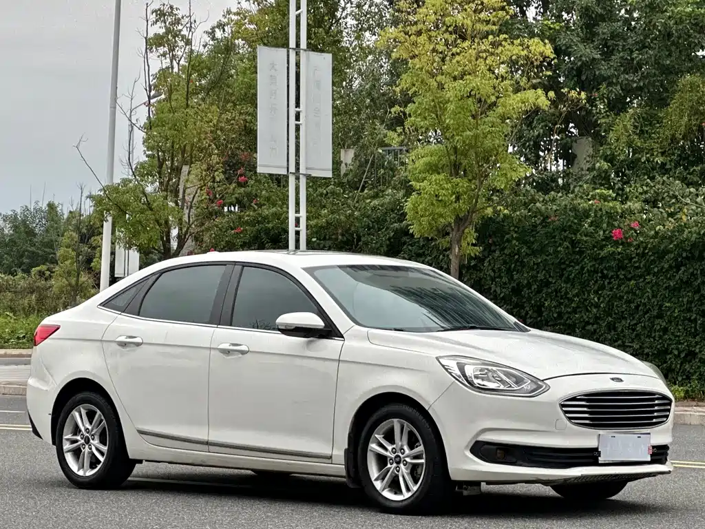 Ford Escort — миниатюра 3