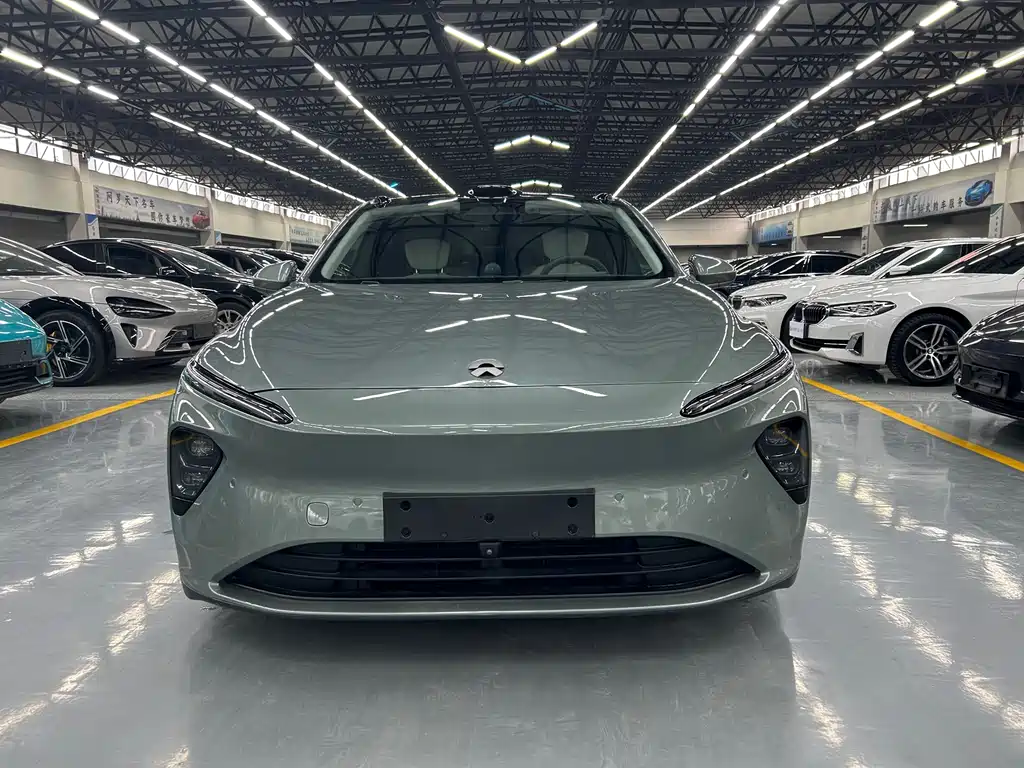NIO NIO ET7