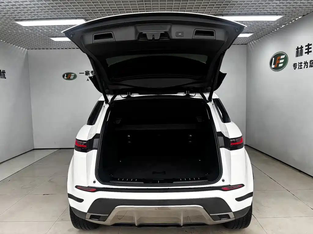 Land Rover Evoque — миниатюра 30