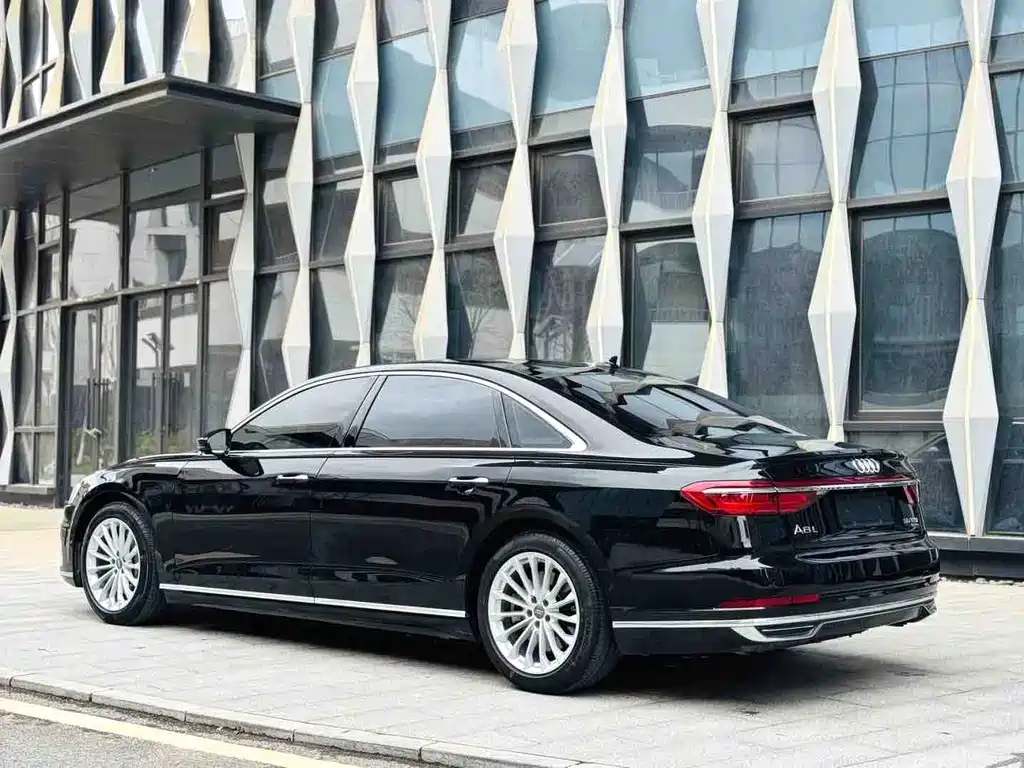 Audi A8 2018 A8L 55 TFSI quattro Premium