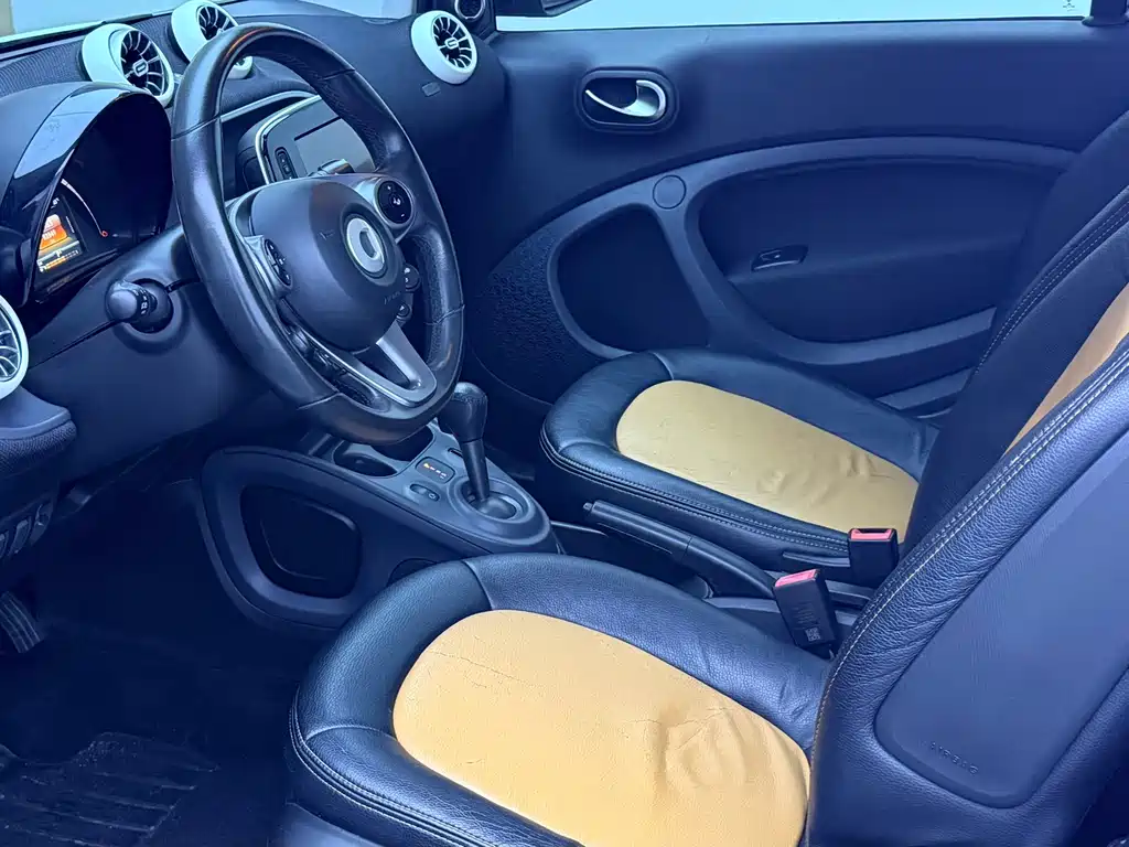 smart Smart Fortwo — миниатюра 8