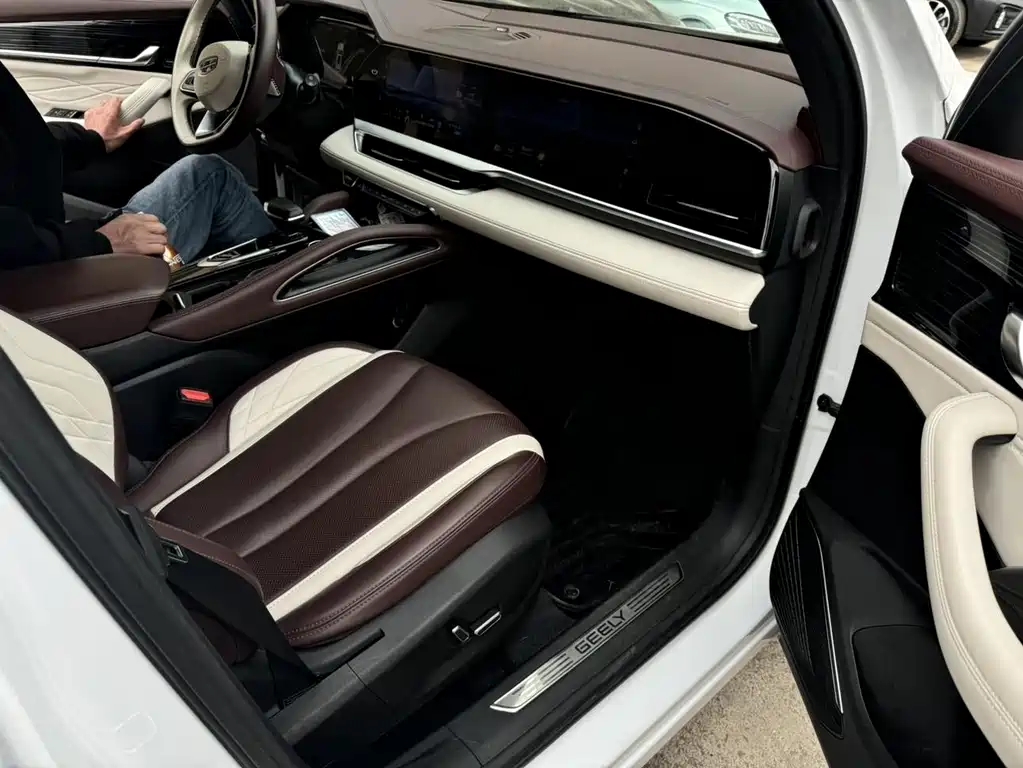 Geely Xingyue L — миниатюра 4