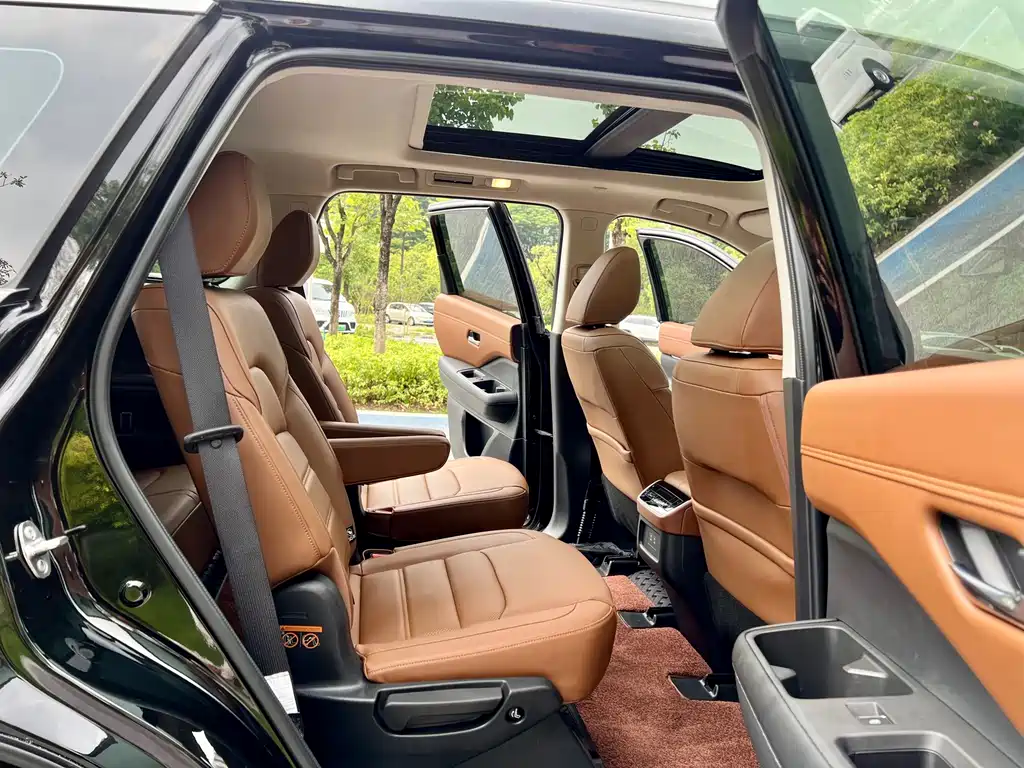 Nissan Teramont — миниатюра 11