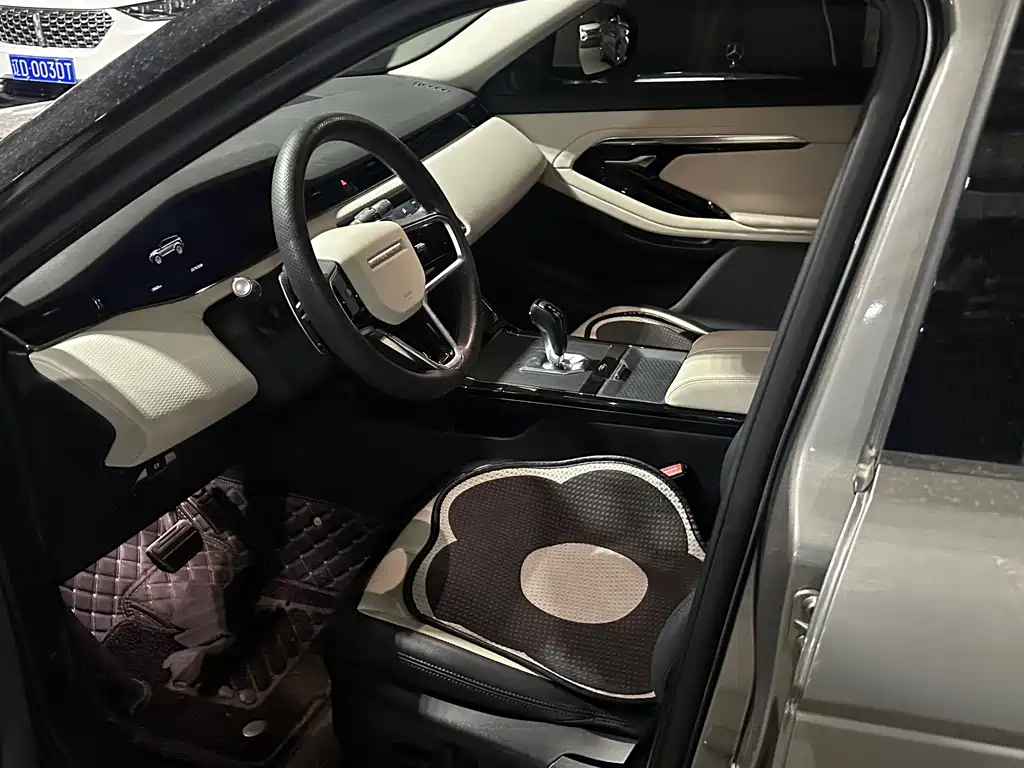 Land Rover Range Rover Evoque 2022 — фото 4