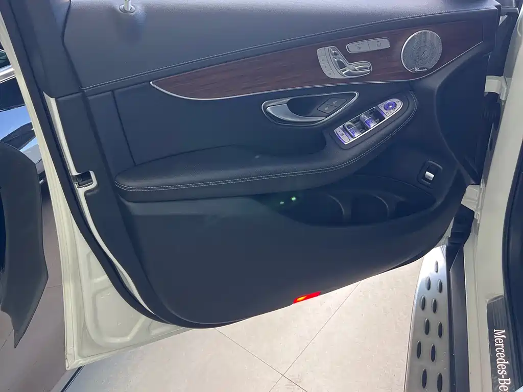 Mercedes-Benz GLC 2021 GLC 300 L 4MATIC