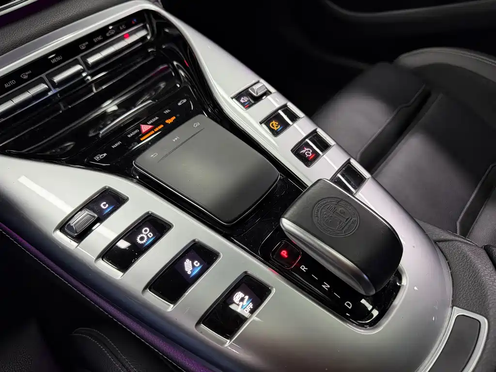 Mercedes-Benz AMG GT — миниатюра 18