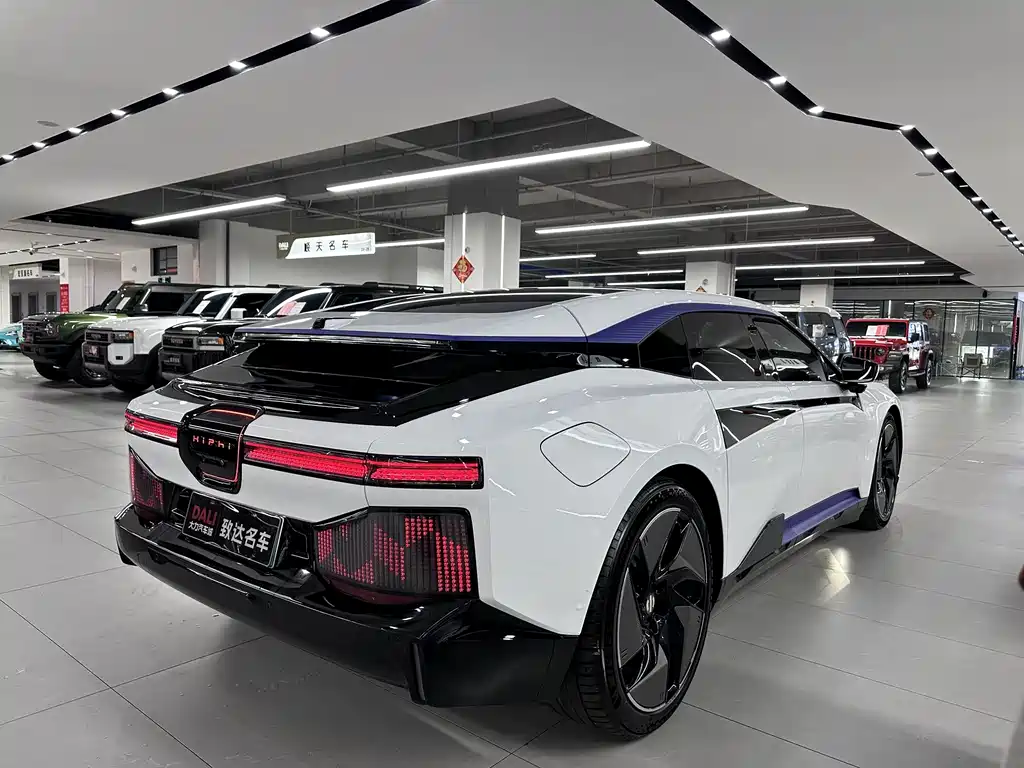 HiPhi HiPhi Z 2023 мест