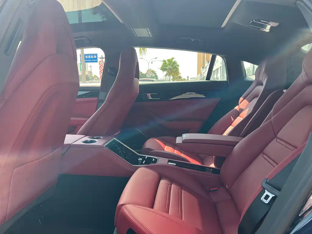 PORSCHE PANAMERA NEW ENERGY