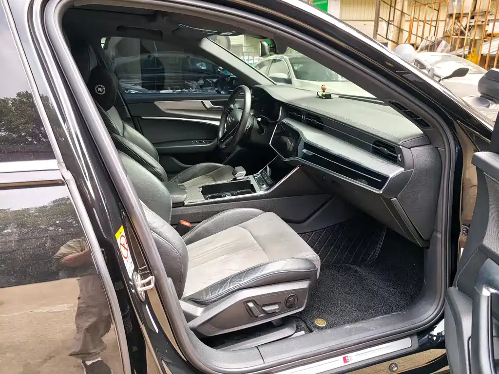 Audi A6L — миниатюра 6