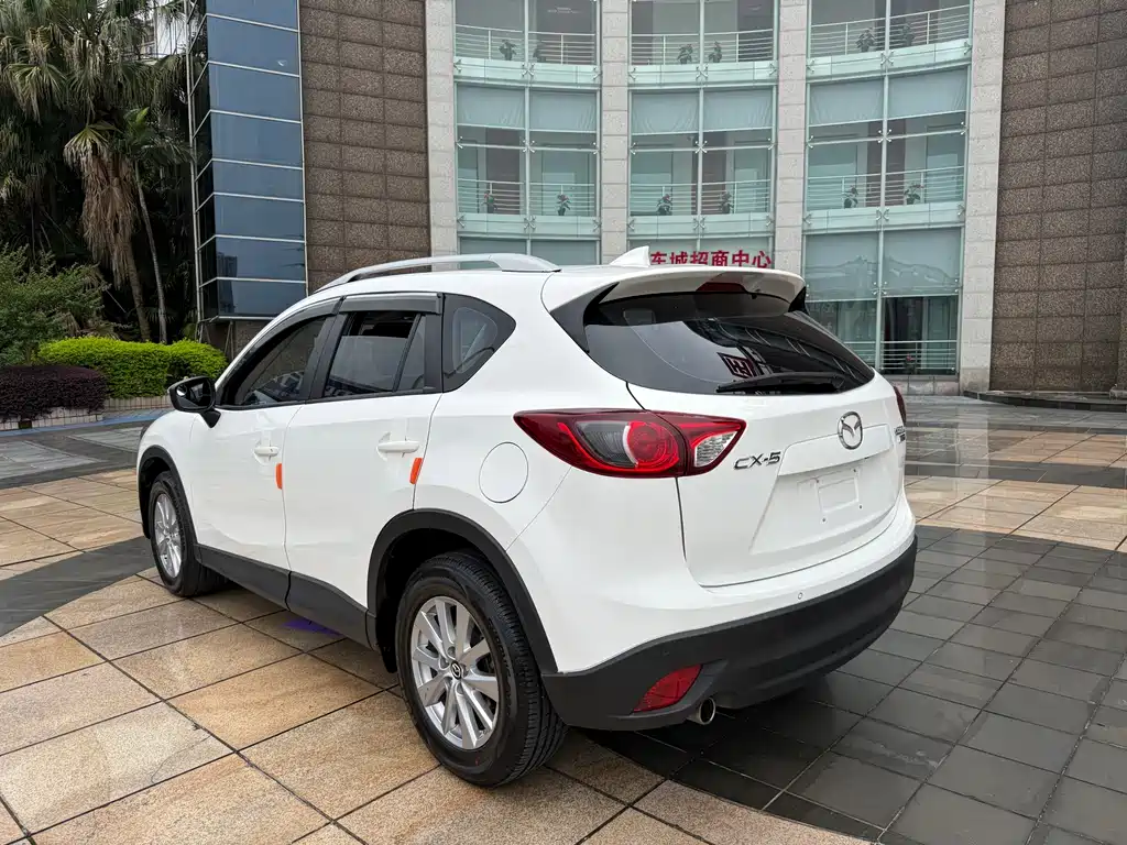 Mazda CX-5 2015 2.0L AT