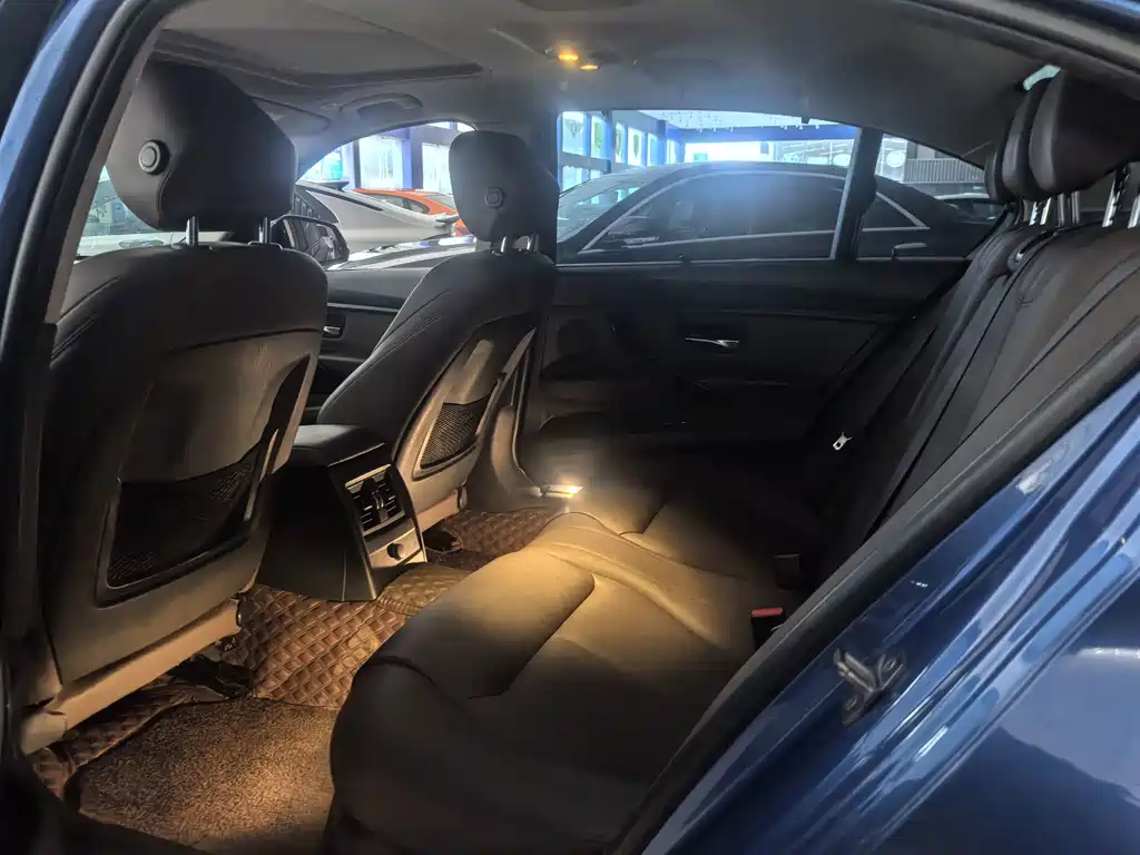 BMW 3 Series — миниатюра 5