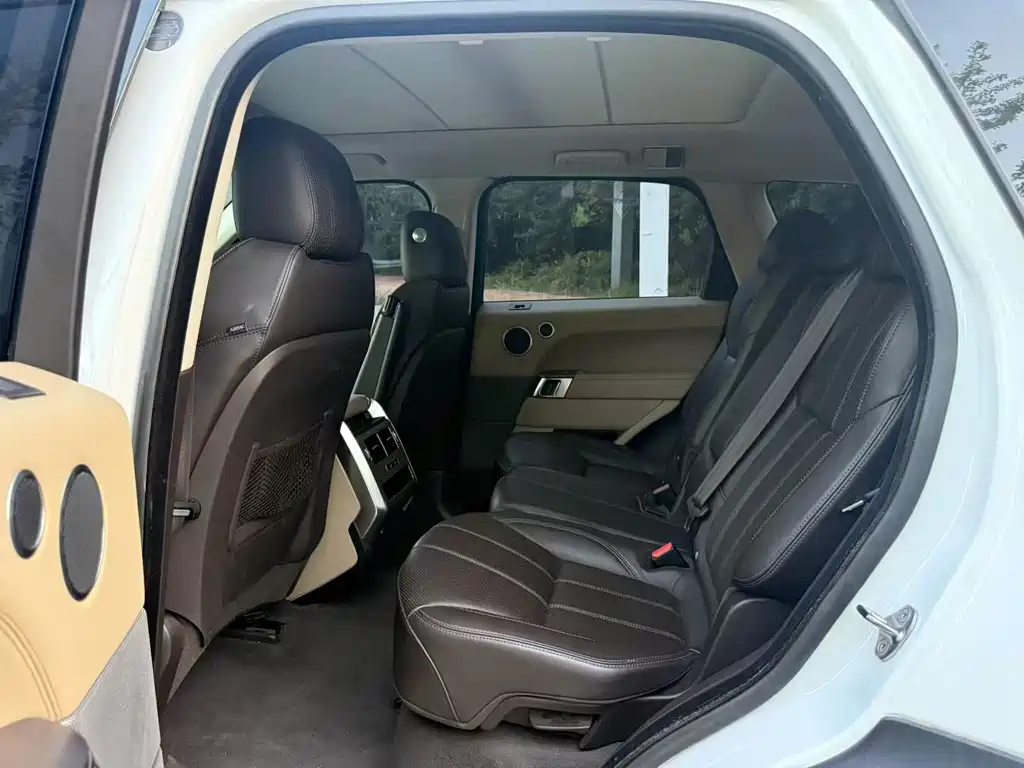Land Rover Sport — миниатюра 6