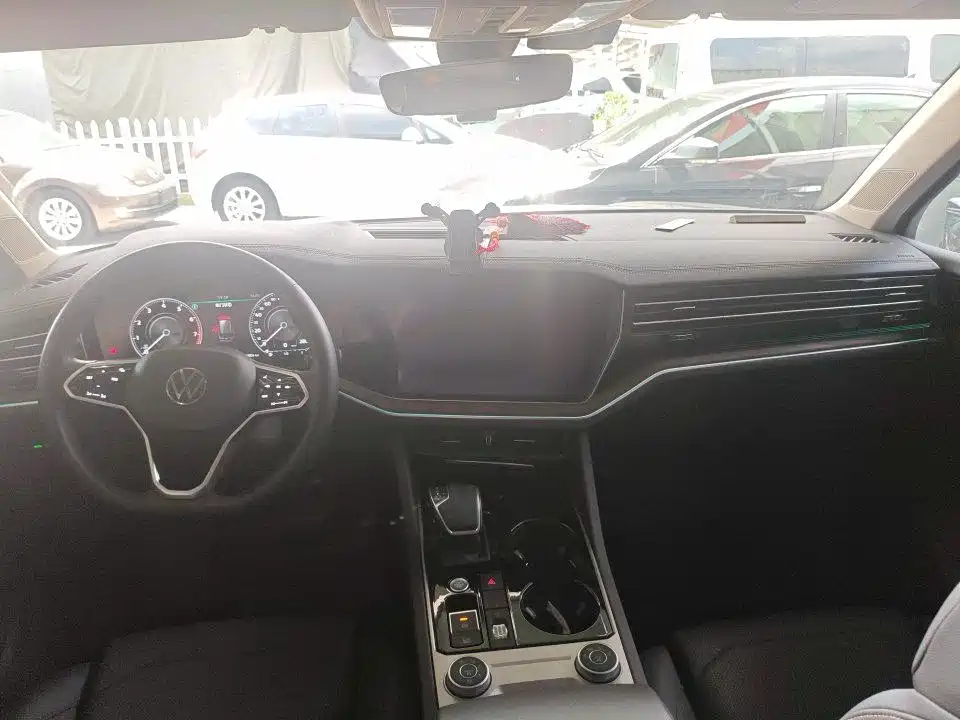 Volkswagen Touareg 2021 2.0TSI