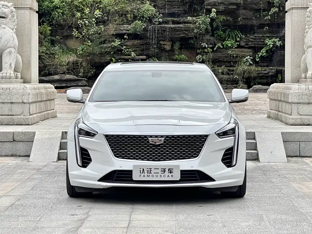 CADILLAC CT6