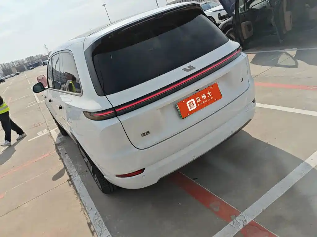 Li Auto Li L9 — миниатюра 3