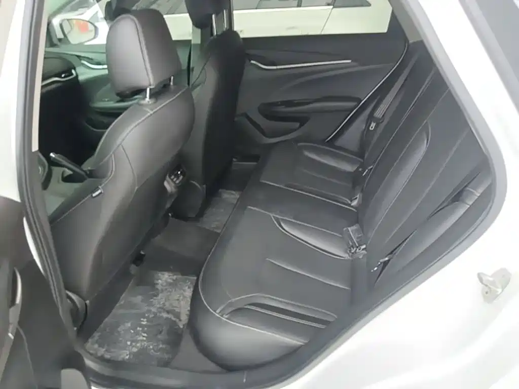 Buick Excelle — миниатюра 17