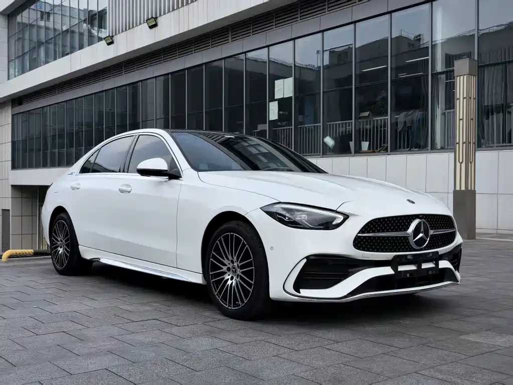 Mercedes-Benz C-Class — миниатюра 2