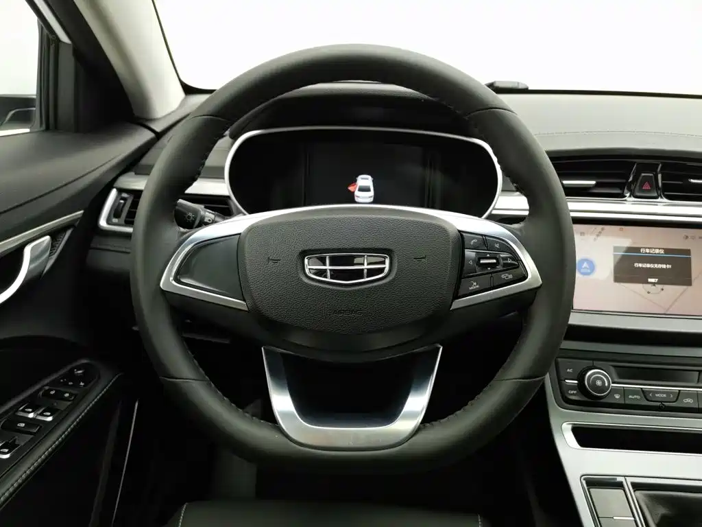 Geely Emgrand — миниатюра 11