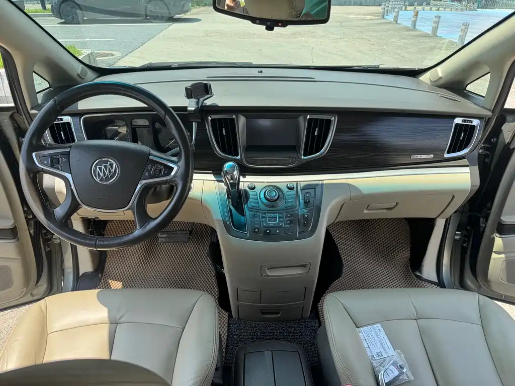 Buick GL8 — миниатюра 14