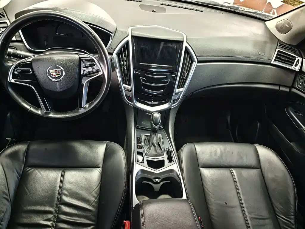 Cadillac SRX — миниатюра 11