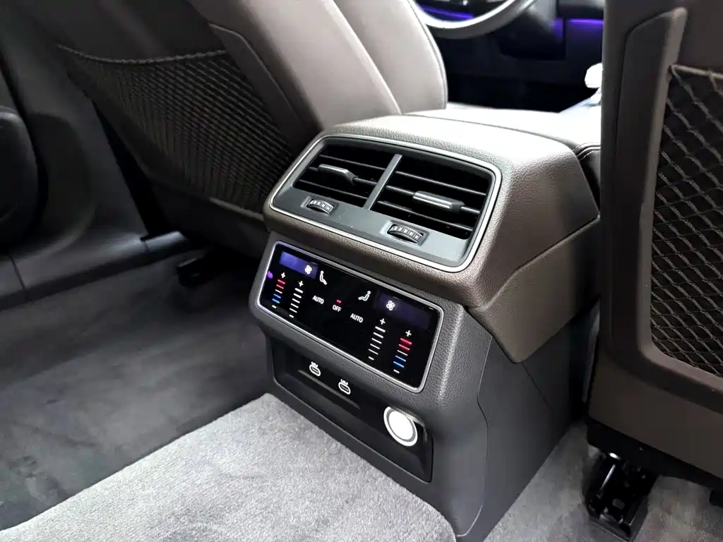Audi A7L — миниатюра 17