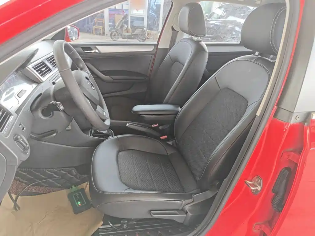 Skoda Rapid Spaceback — миниатюра 15