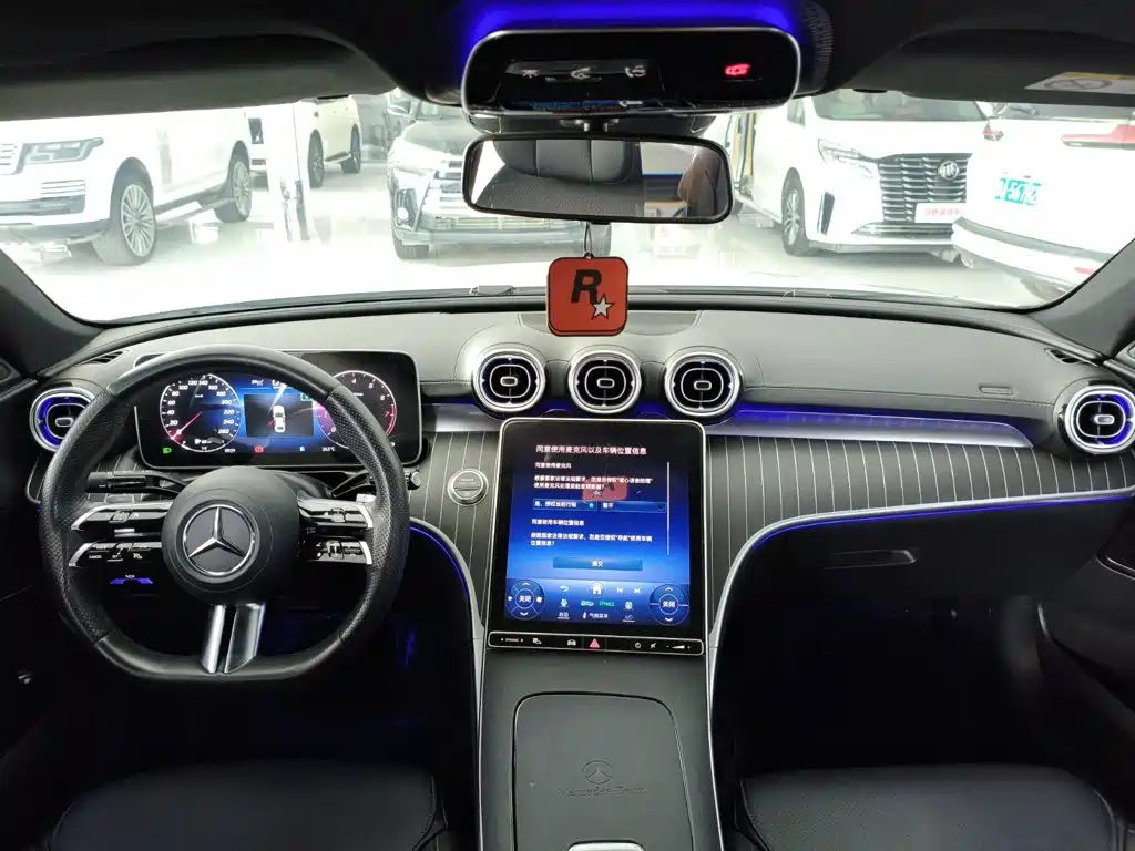 Mercedes-Benz C-Class — миниатюра 12