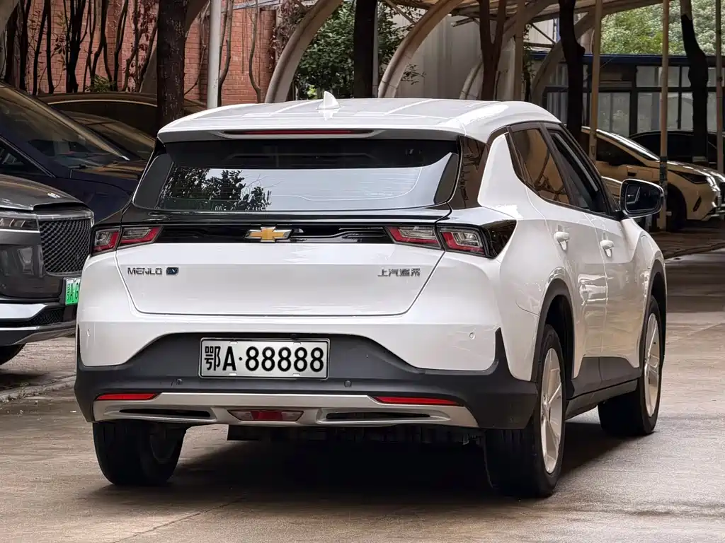Chevrolet Menlo — миниатюра 6
