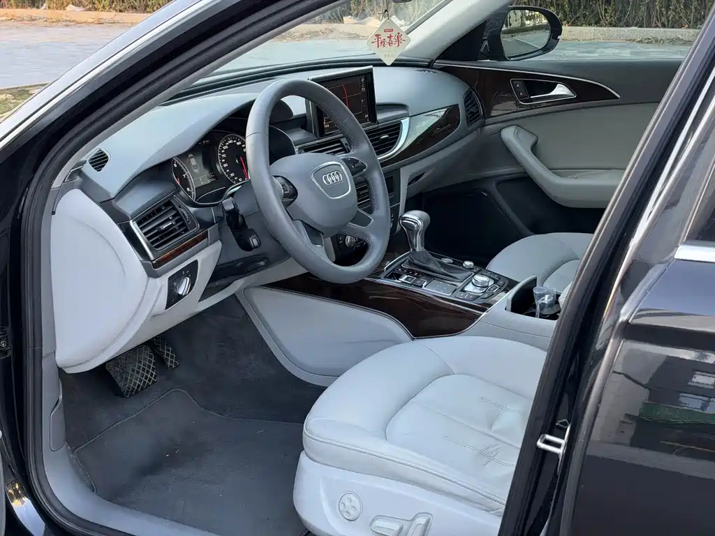 Audi A6L — миниатюра 8