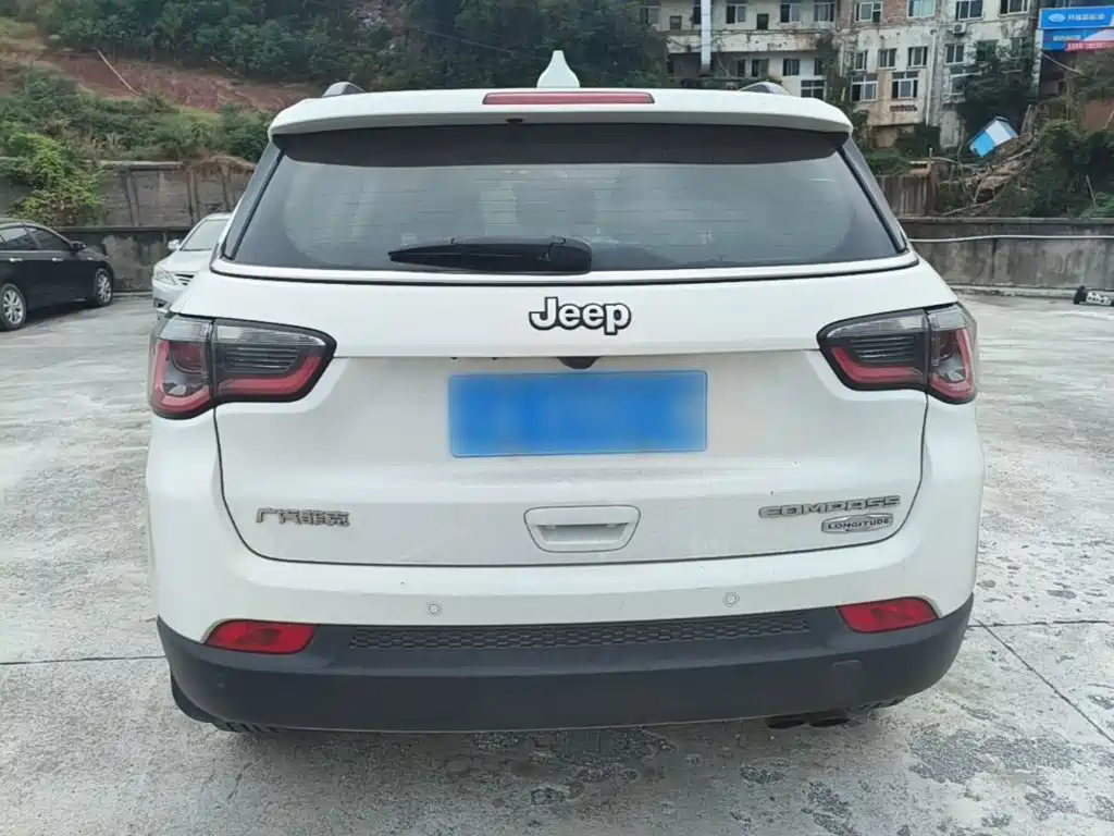 Jeep Compass — миниатюра 6