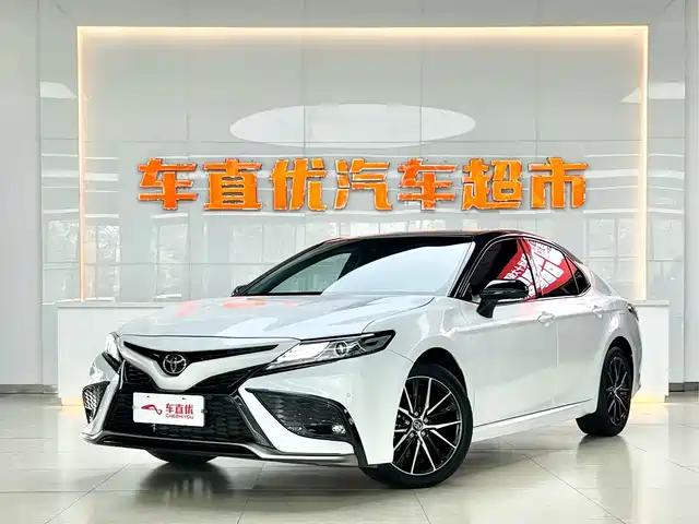 TOYOTA CAMRY 2023