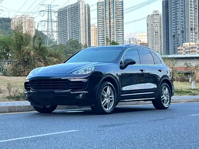 PORSCHE CAYENNE 2017