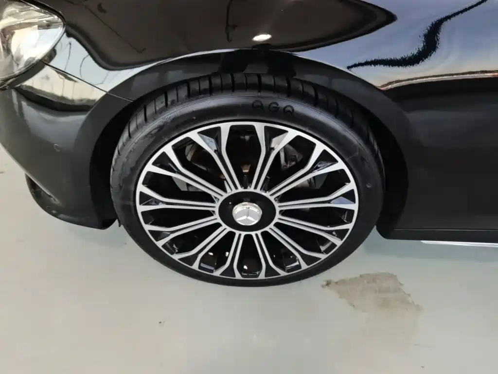 Mercedes-Benz E-Class — миниатюра 23