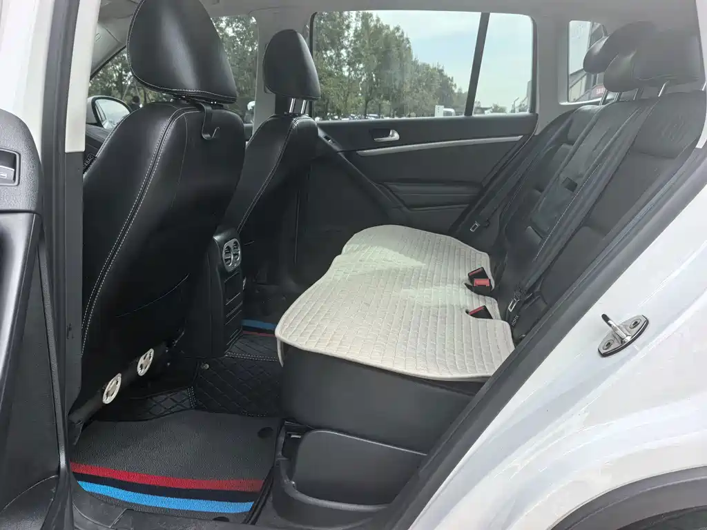 Volkswagen Tiguan — миниатюра 4