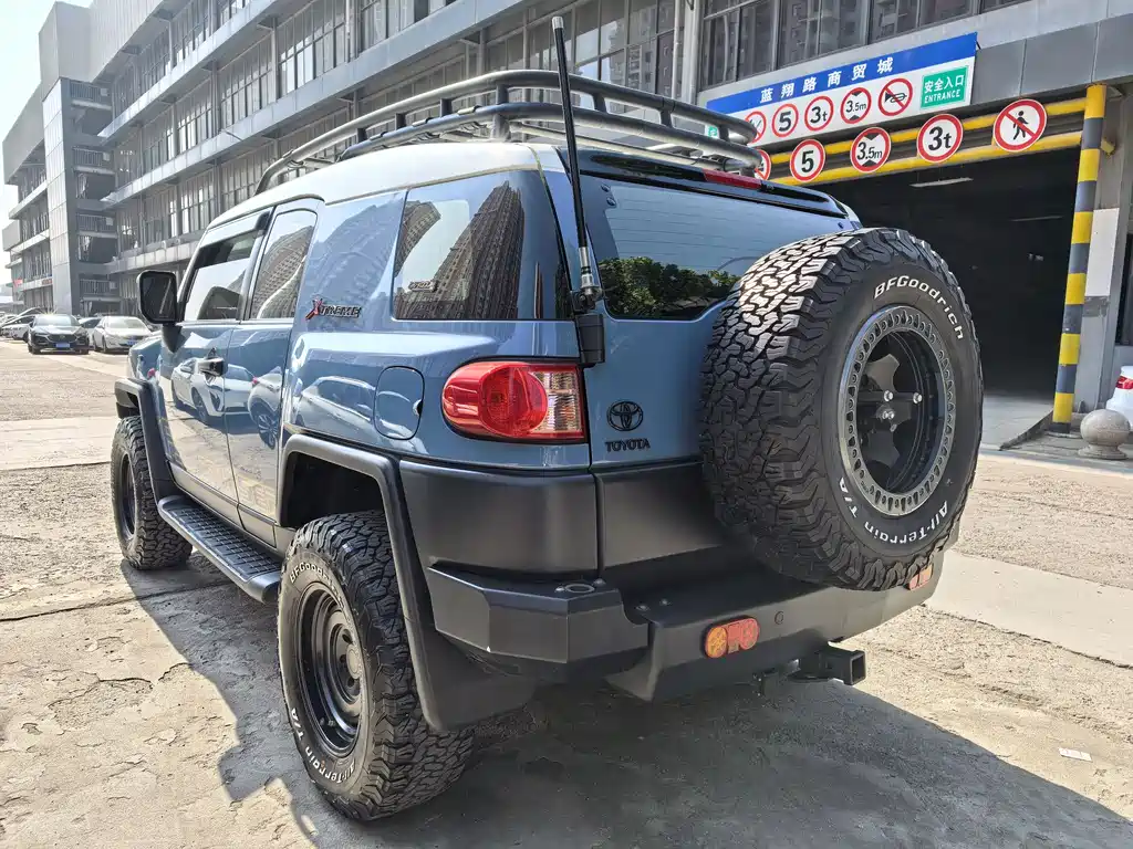 Toyota FJ Cruiser FJ 2020 4.0L AT