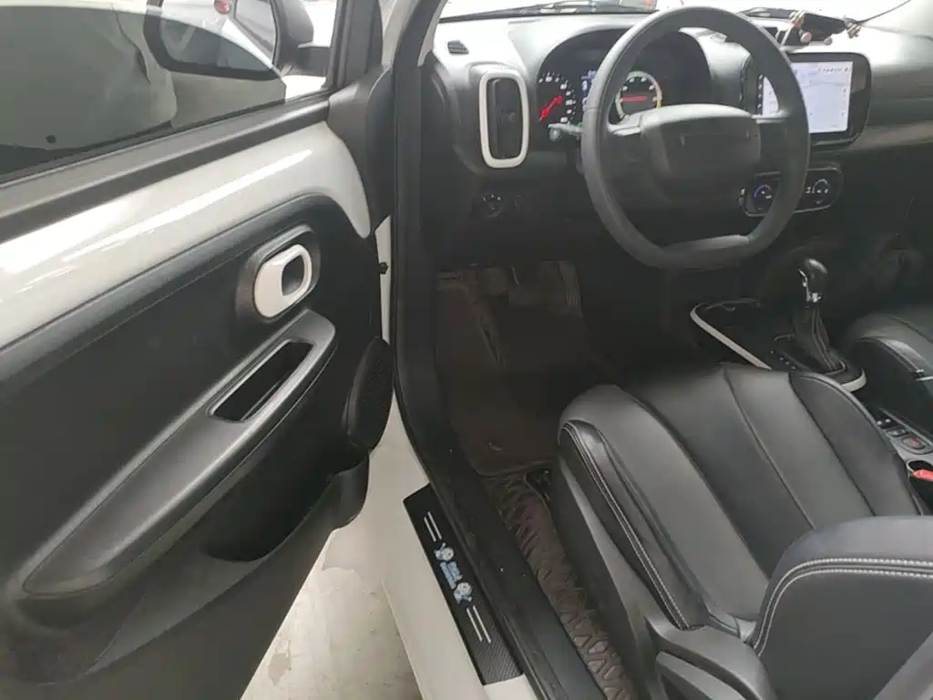 Roewe Clever — миниатюра 16