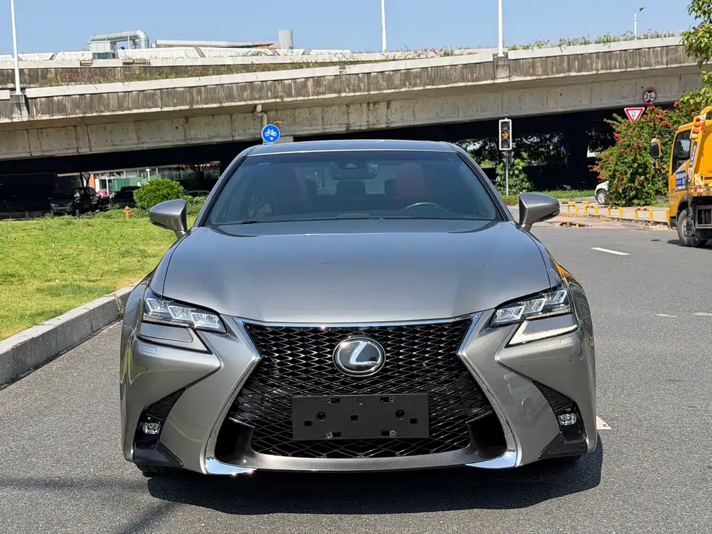 Lexus GS — миниатюра 2
