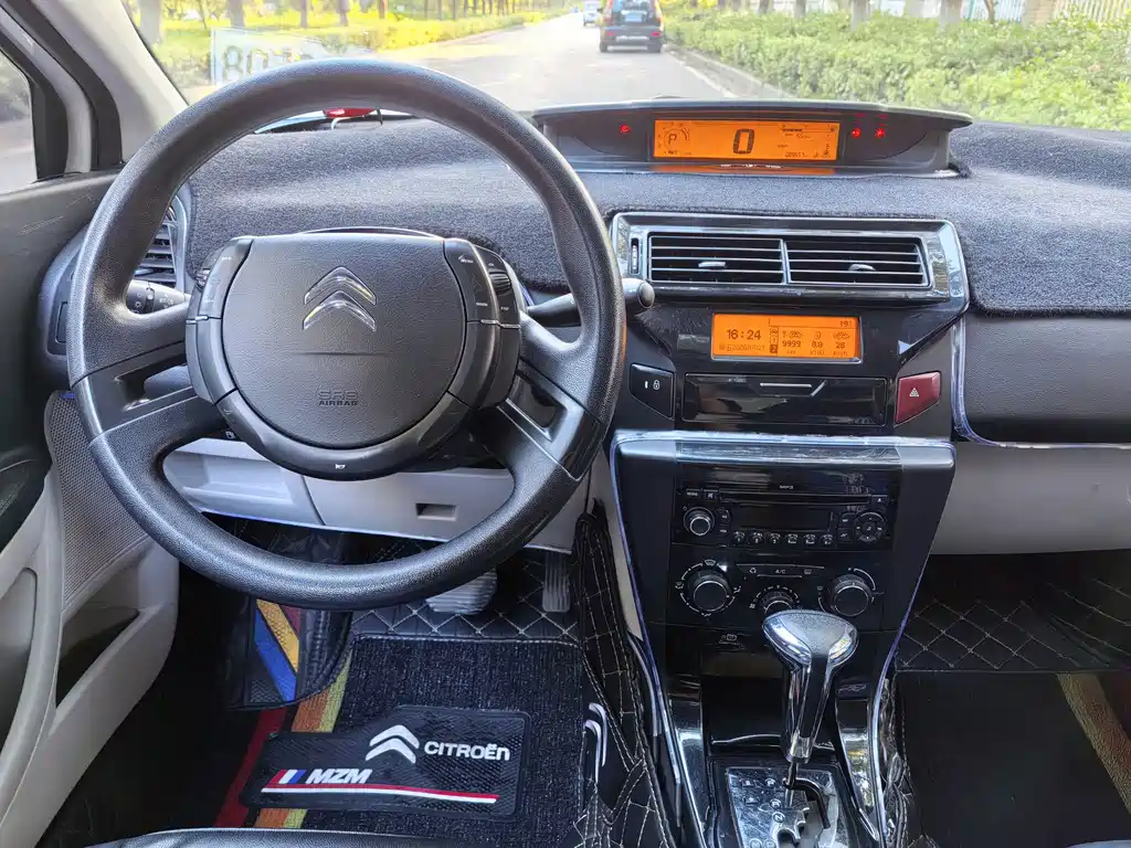 Citroen C-Quatre — миниатюра 9