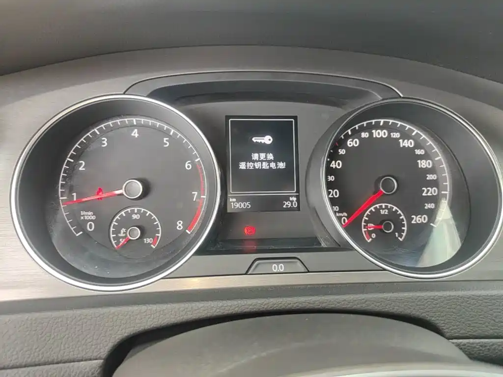 Volkswagen Golf — миниатюра 12