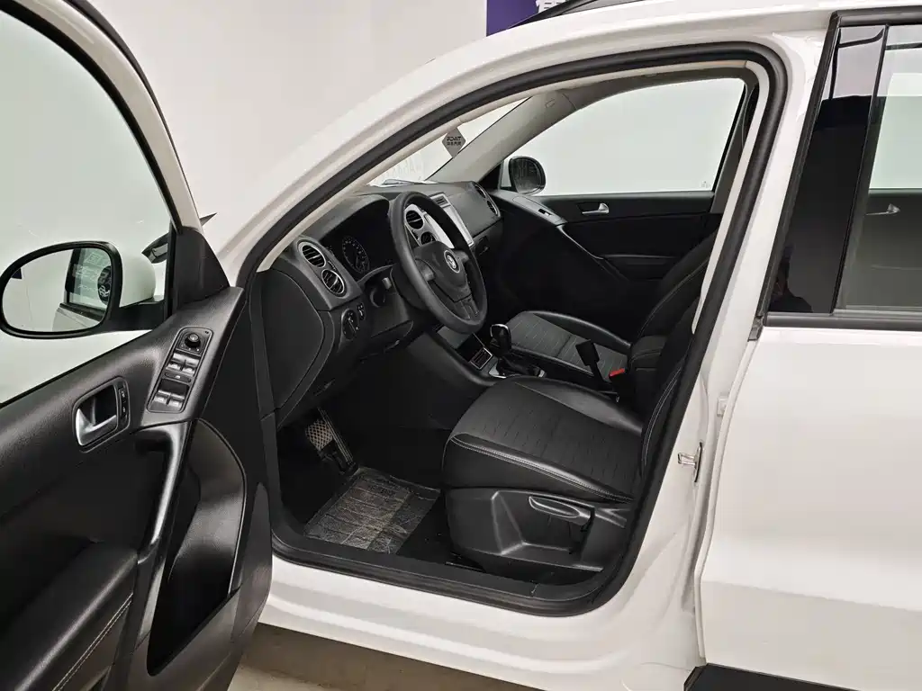 Volkswagen Tiguan — миниатюра 14